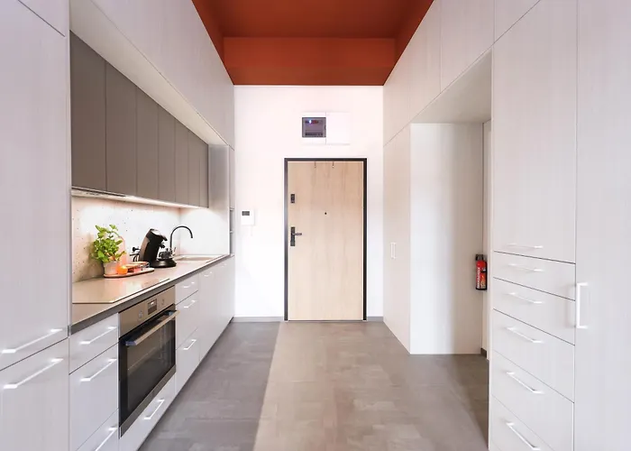 Vibe, Free Parking, In The Center * לודז'