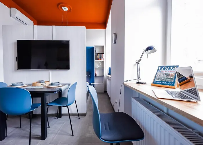 Vibe, Free Parking, In The Center *